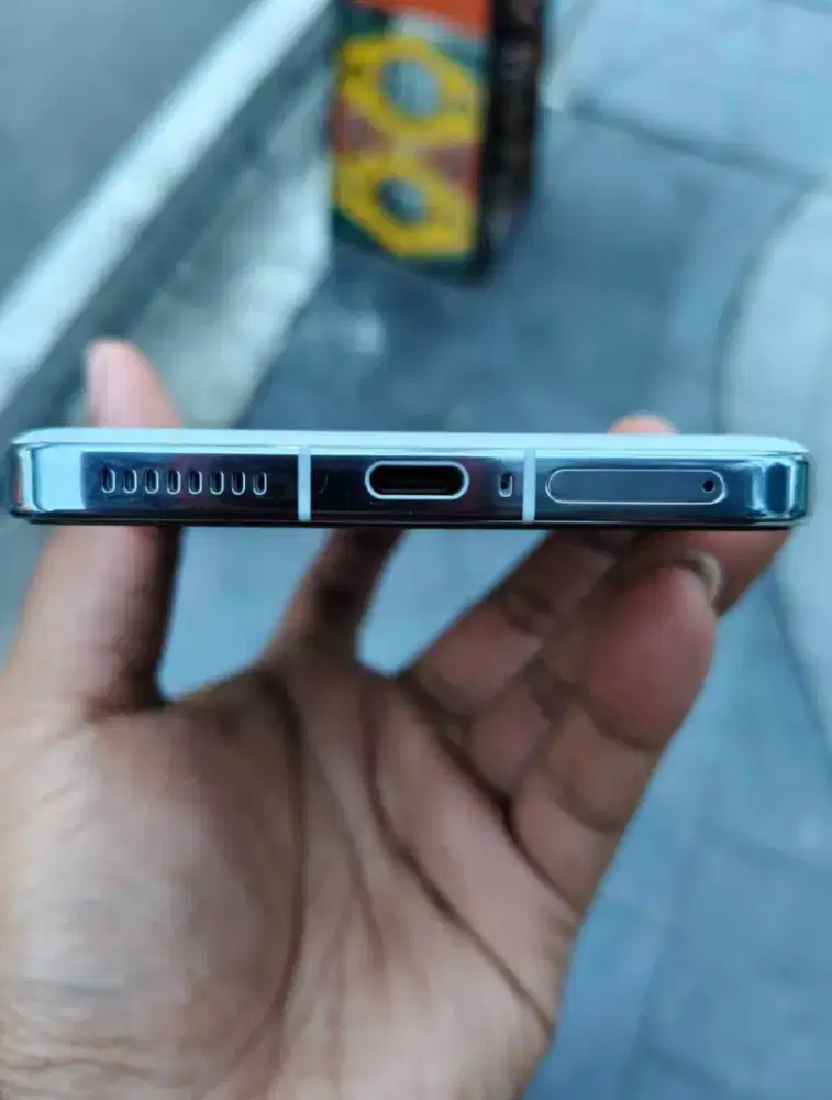 IQOO 13 ram 16 GB / 512 GB+12G ( hp + cas