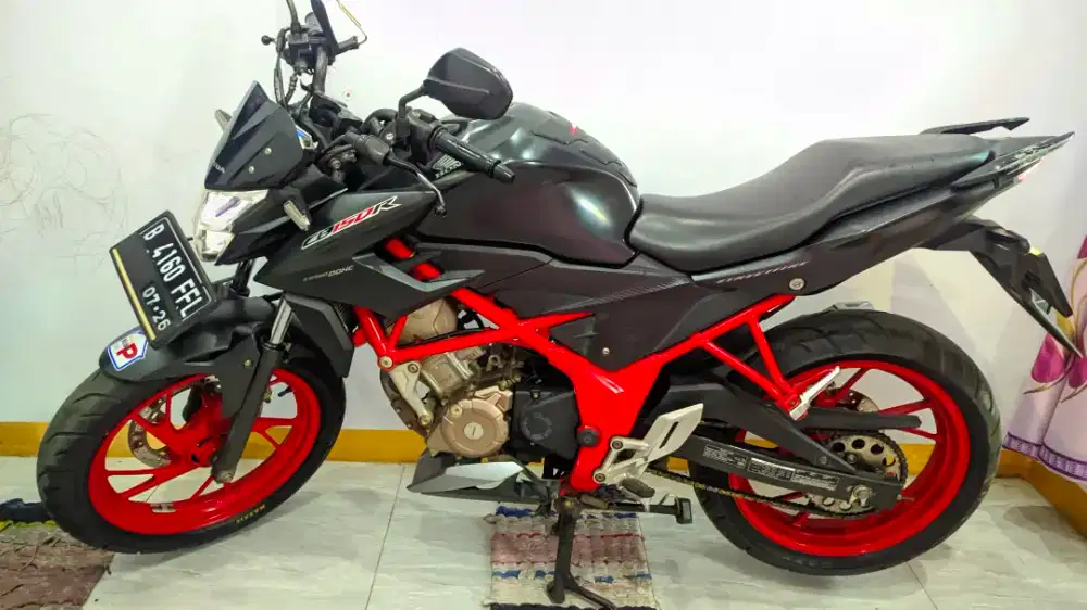 HONDA CB150R STREETFIRE 2016