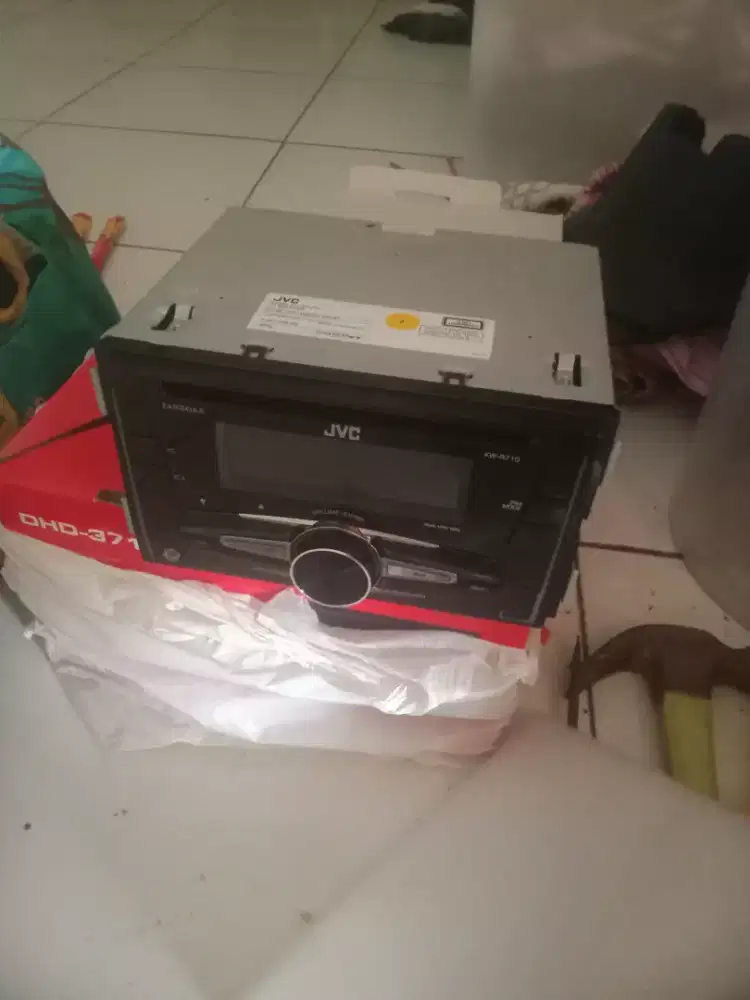 Tape JVC bukaan Honda Brio