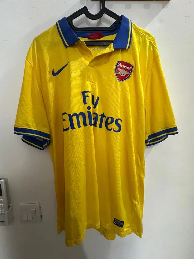 Jersey Bola Arsenal 2013 / 2014 Away Size XL