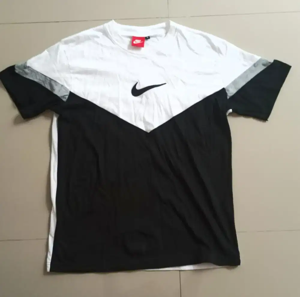 Nike 3 Warna Vietnam