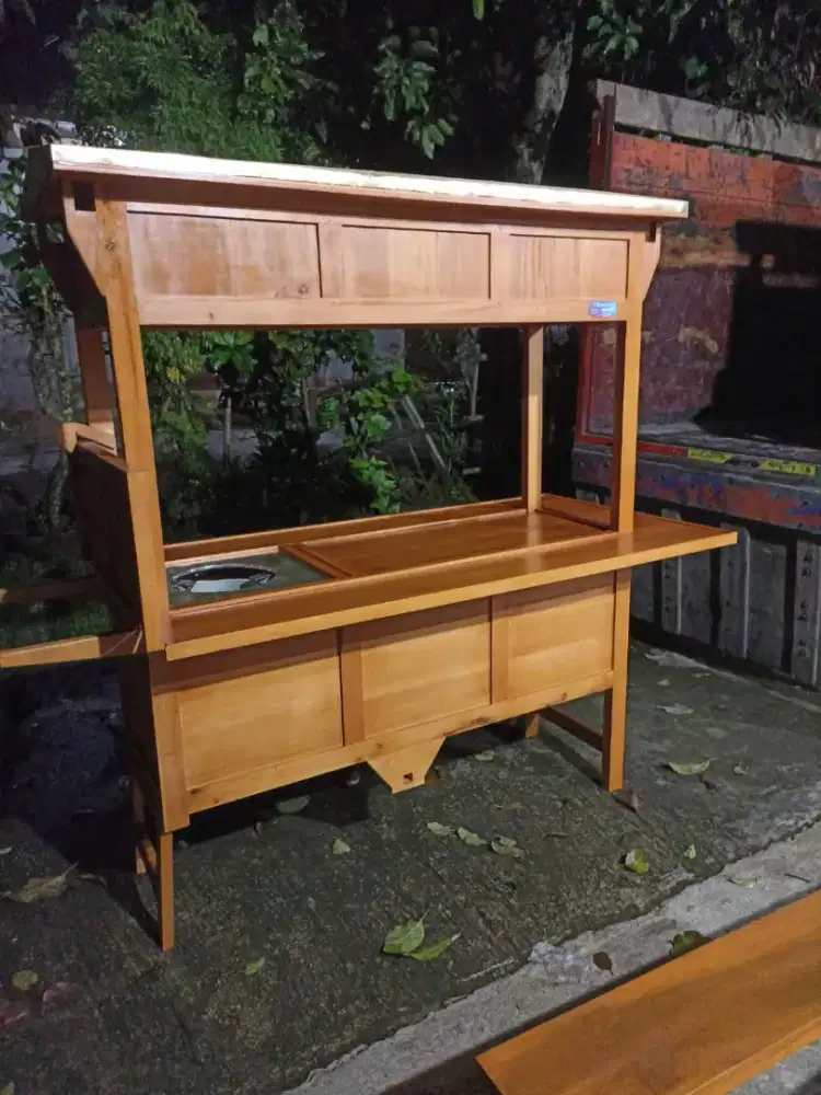 Gerobak Angkringan jg Melayani Pesanan Grobak Bakso Mie Bubur Sate dlL