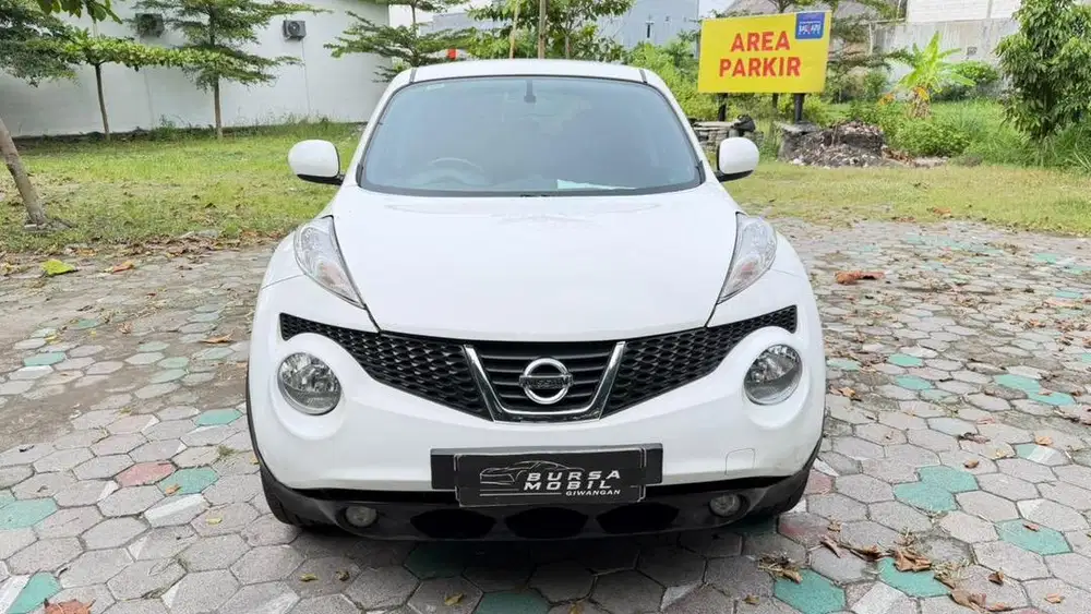 Dp 10jt. NISSAN JUKE RX 2012 Matic Putih