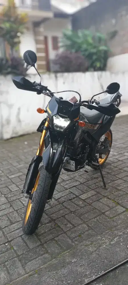 KLX SM 150 satangan dari baru pajak isi kaleng panjang ss lengkap