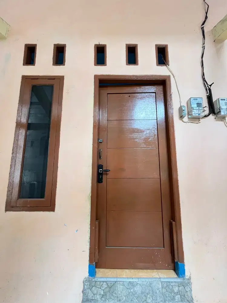 DISEWAKAN RUMAH DAERAH MAMPANG PRAPATAN, JAKSEL (KONTRAKAN PO ROMLAH)