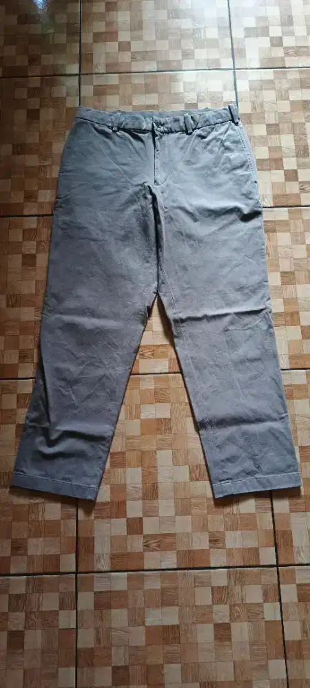 Bekas pribadi celana uniqlo no 32