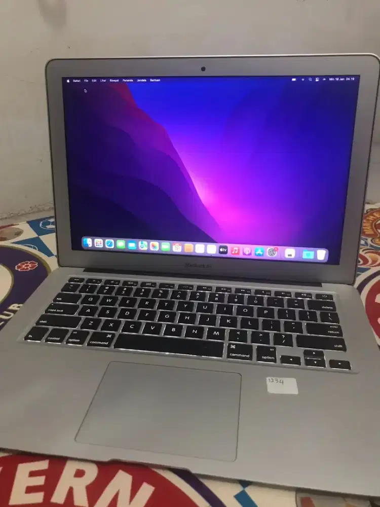 Jual Macbook ex pemakaian