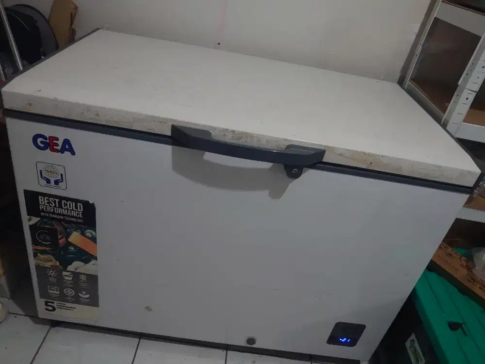 Freezer gea 330 liter gratis ongkir