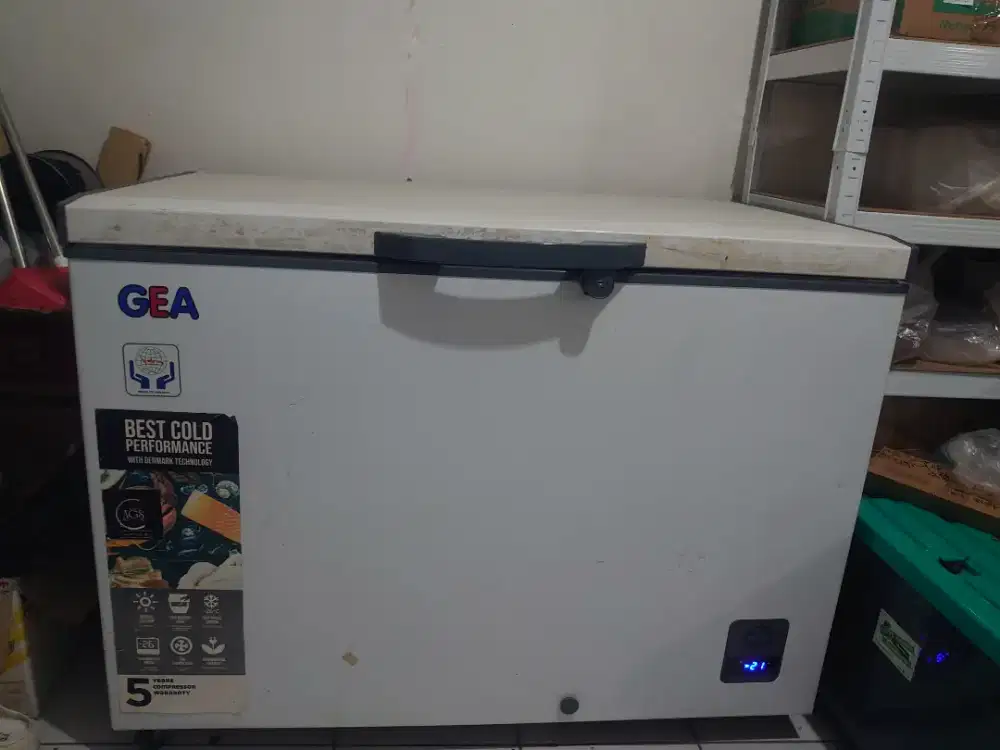 Freezer gea 330 liter gratis ongkir