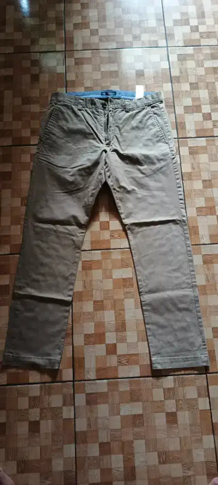 Bekas pribadi celana banana replublic no 32