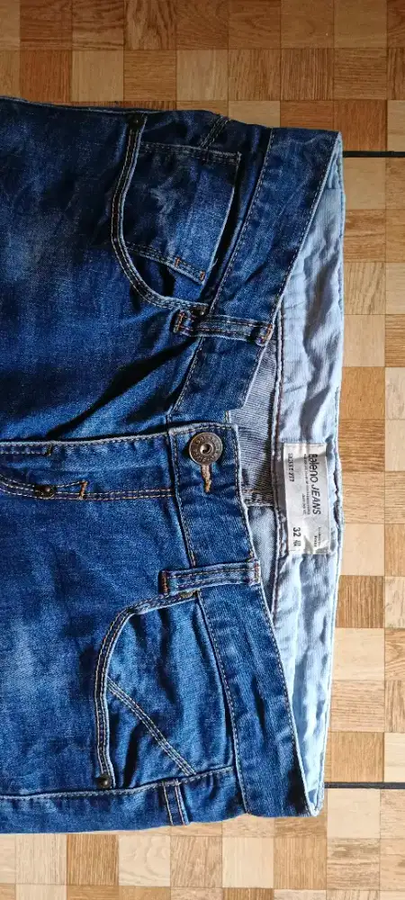 Bekas pribadi celana Baleno no 32