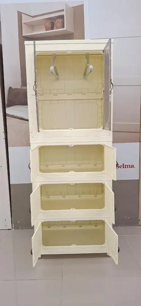 LEMARI PAKAIAN PLASTIK