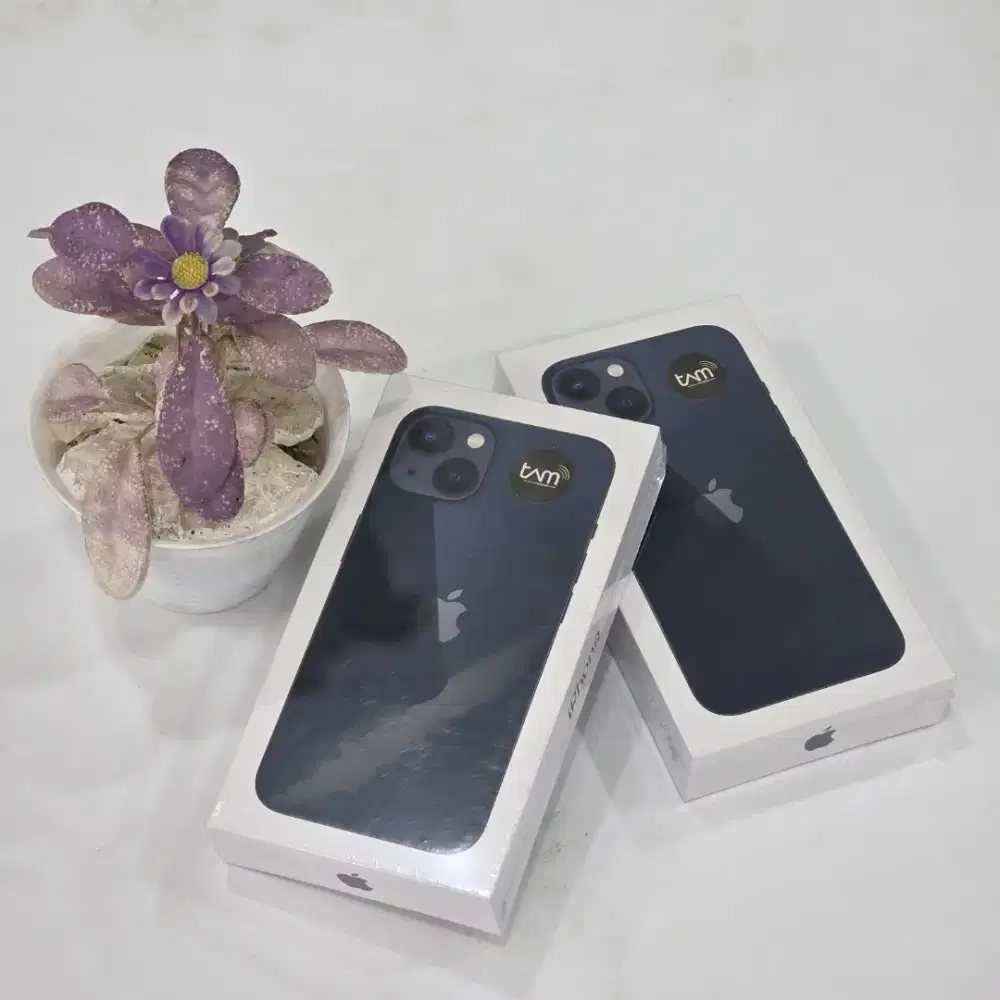 iPhone 13 kondisi segel bergaransi resmi iBox