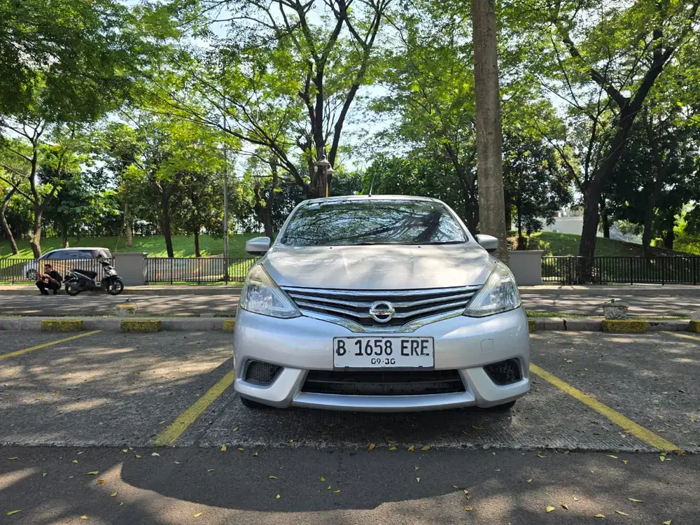 Nissan Grand livina 2017 Bensin