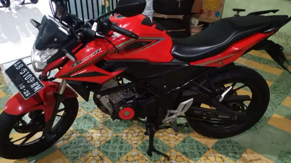 Cb150r merah 2016 faceclif sangat terawat Gbm