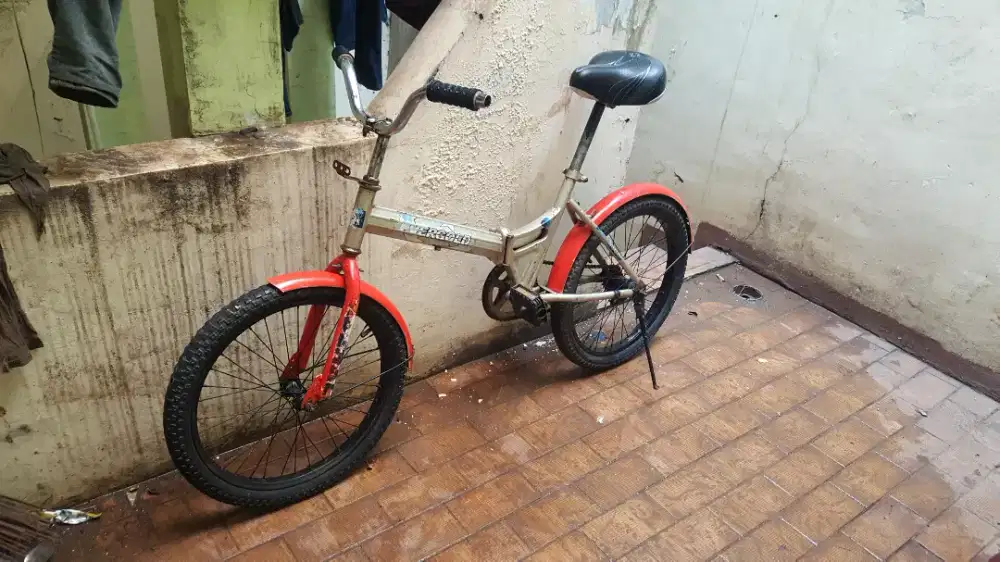 Sepeda lipat jadul uk 20 rem torpedo