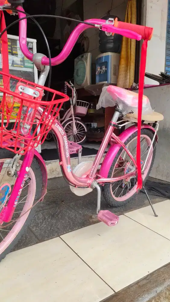 Sepeda anak cewe r 20 merk Element semua normal jamin 400rb saja