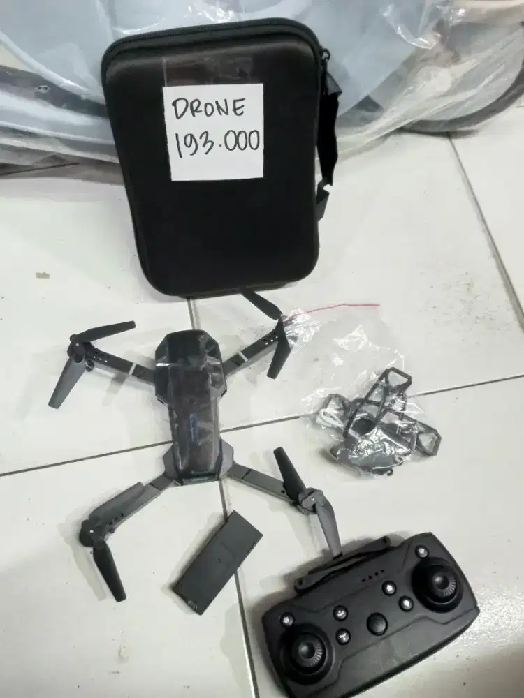 Mainan Anak Drone Kamera E88