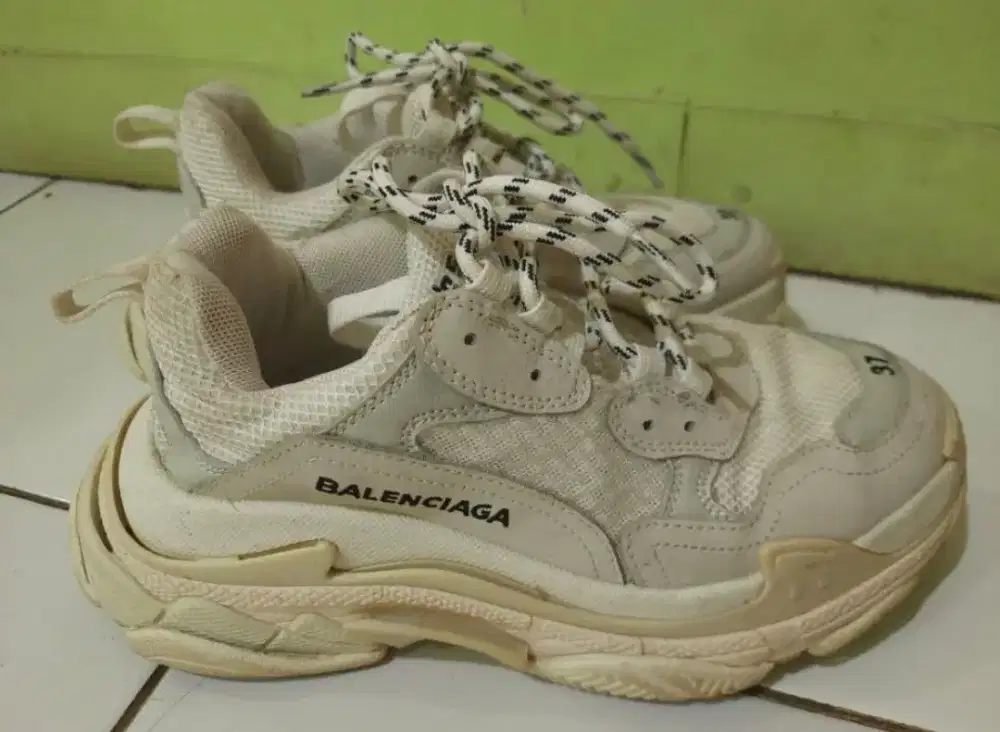 JUAL BALENCIAGA TRIPLE S