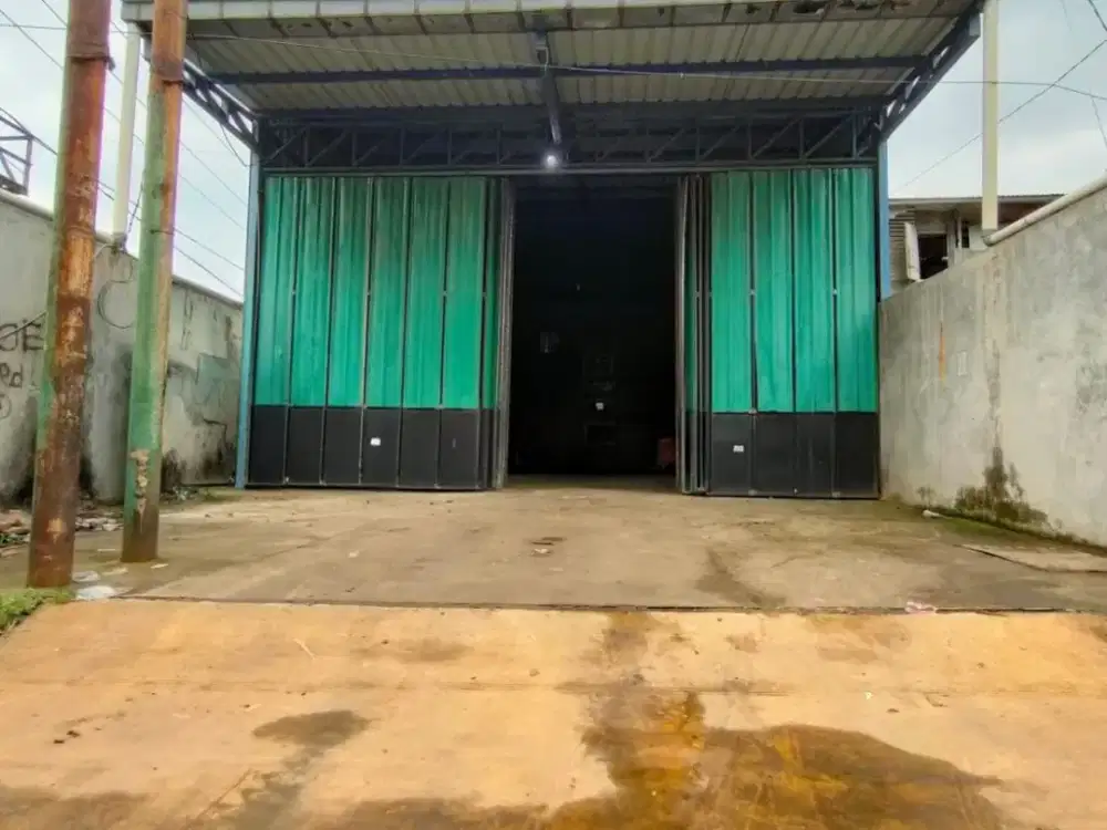 Gudang Premium Multifungsi Ada Ruang Kantor Lokasi Narogong Bekasi
