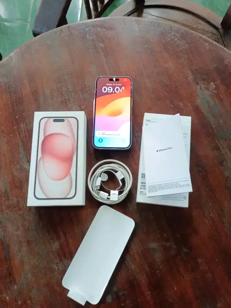 Iphone 15 128gb Pink bh 84 Resmi iBox mulus Fulset nominus NET no NEGO