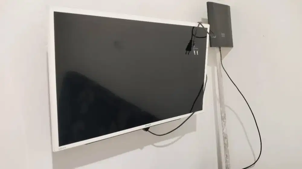 Tv sharp 32 inc aquos