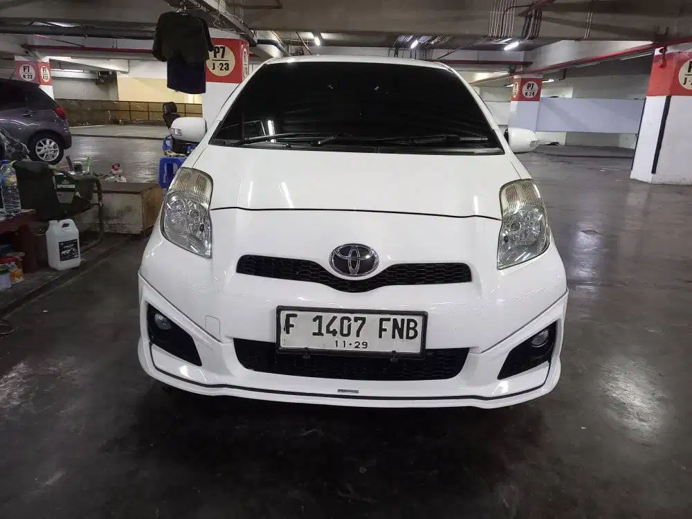 Toyota Yaris S TRD metik 2013