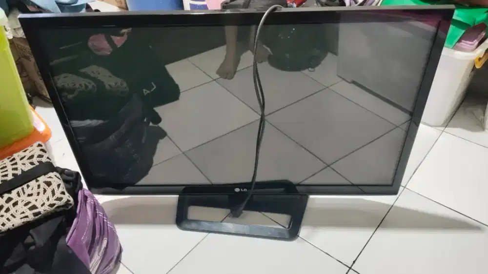 Televisi lg 50 inch