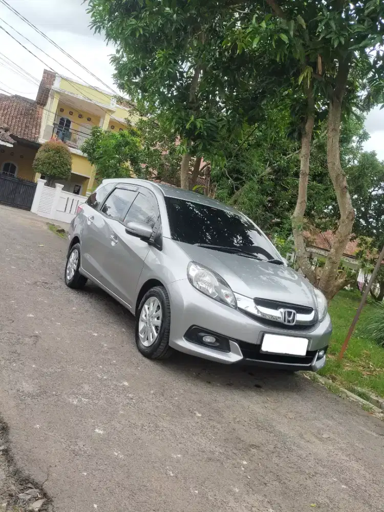 Honda mobilio e cvt matic 2016
