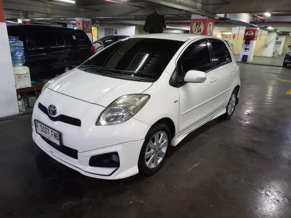 Toyota Yaris S Limited metik 2013