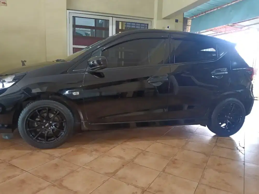 Bismilah numpang jual Brio E. Cvt. Th 2020 no. Z. Hitam.