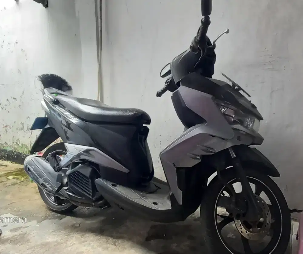 Yama Xeon GT 125 hitam