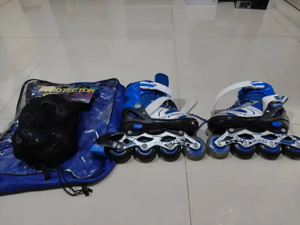 Sepatu roda anak ukuran 30-33