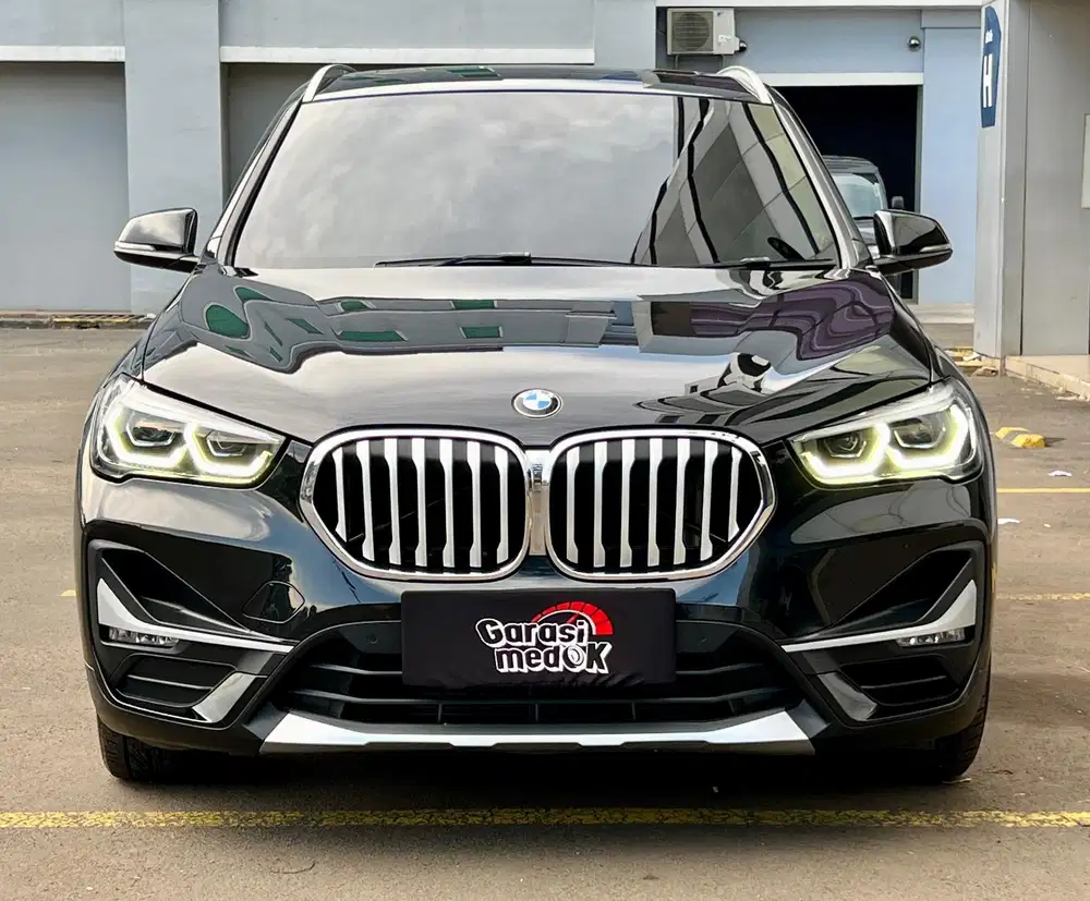 BMW X1 X 1 Panoramic Pano F48 F 48 2019 Antik Low KM Murah Bekas Hitam