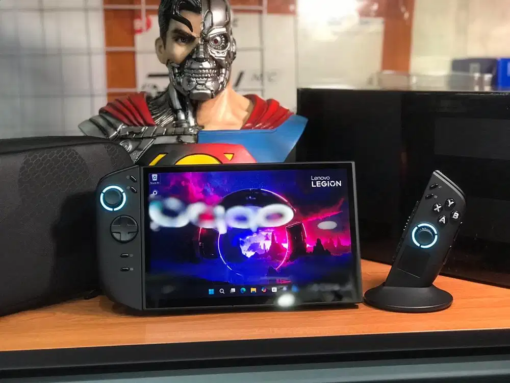 Lenovo Legion Go 2 32/1TB