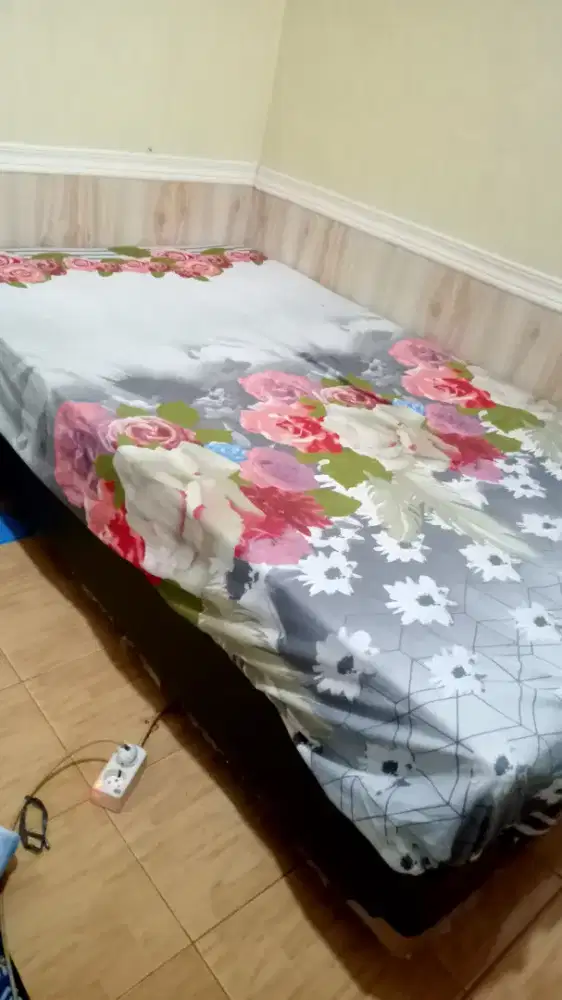 Kasur busa rebounded