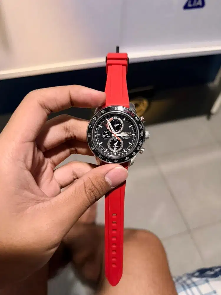 For sale jam Seiko Sportura Perpetual Solar Chronograph