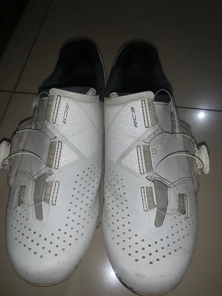 Sepatu cleat roadbike shimano RC3