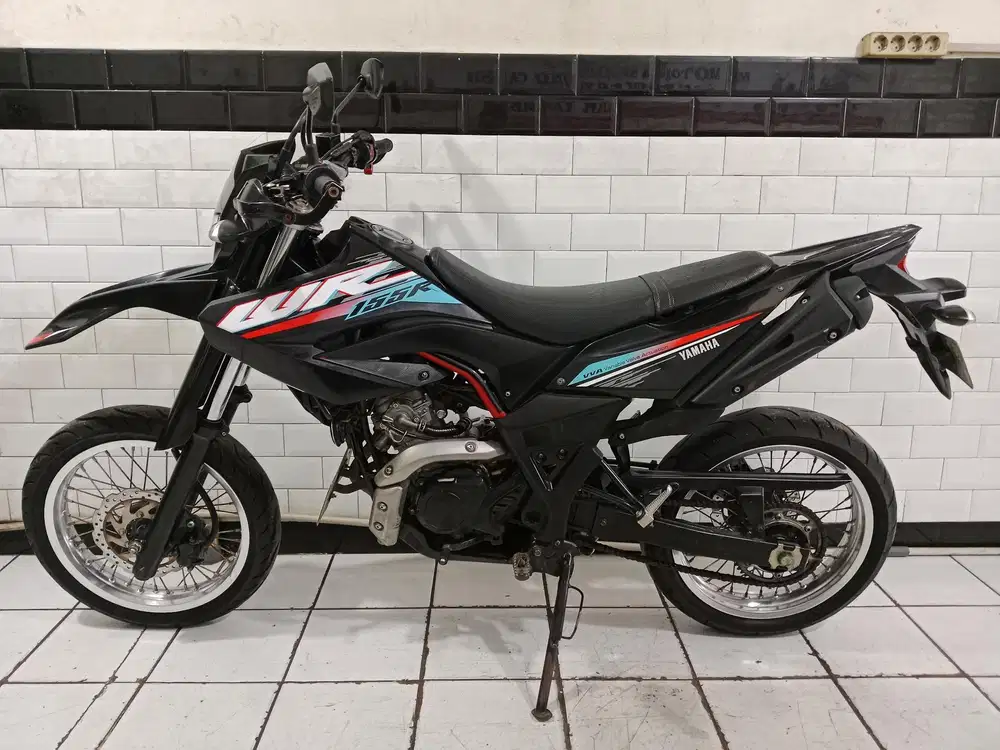 Yamaha WR 155 2022 mesin segel halus