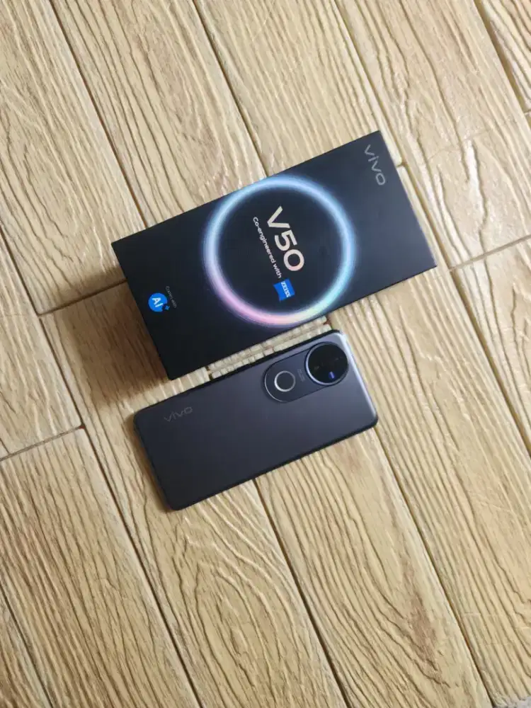 Vivo V50 5G Ram 12/256 GB