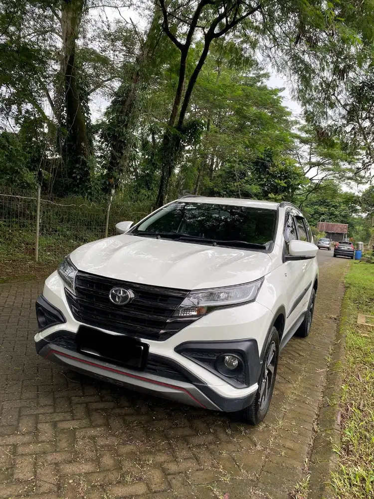 Toyota Rush 1.5 S TRD Sportivo A/T 2019 Kondisi Bagus Pribadi