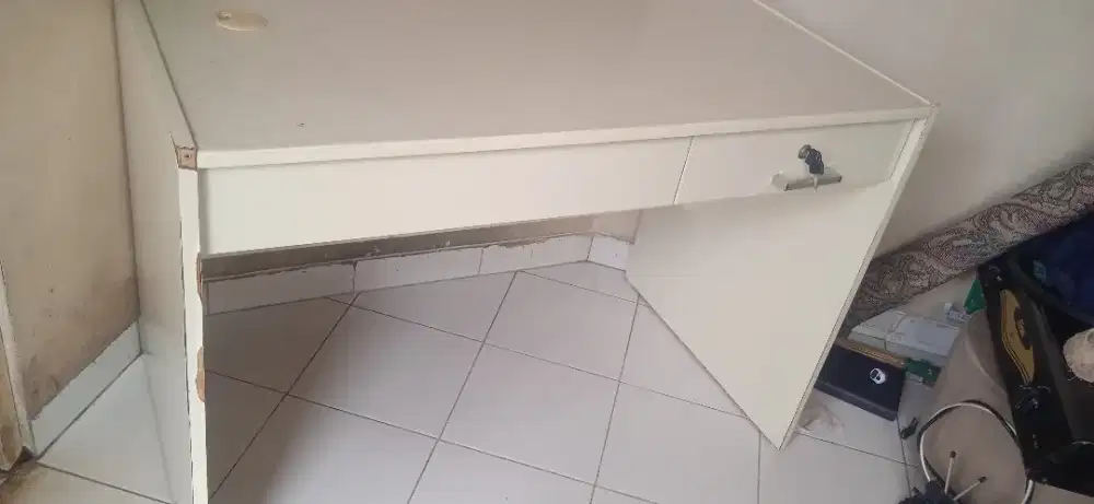 Jual meja kantor kondisi baik siap pakai
