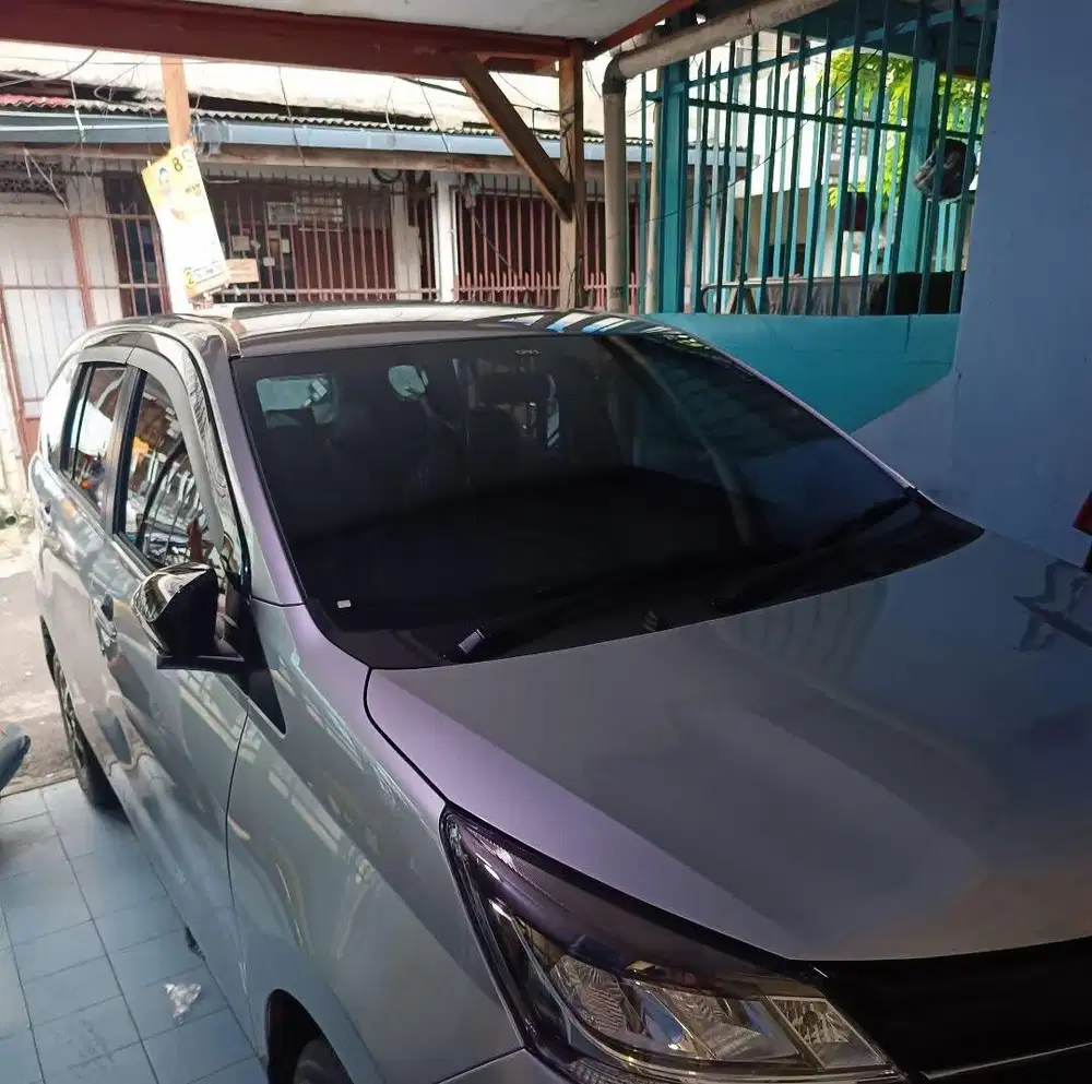 Dijual mobil sigra type R