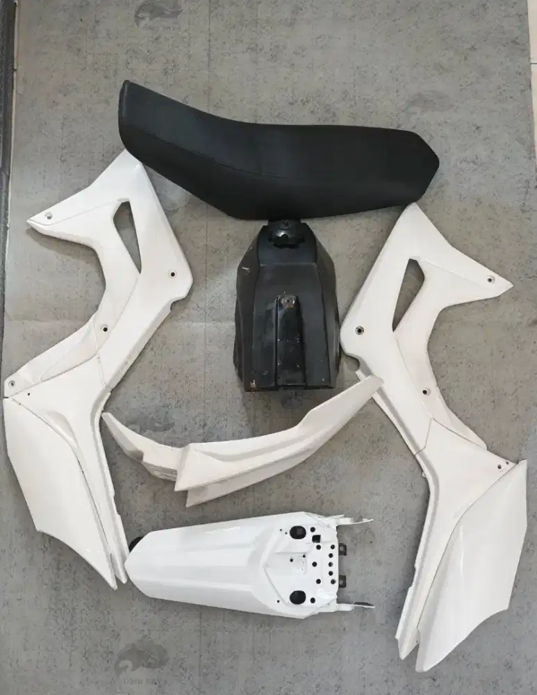 Cover Body Crf150L, bekas pasang di Old cb150r