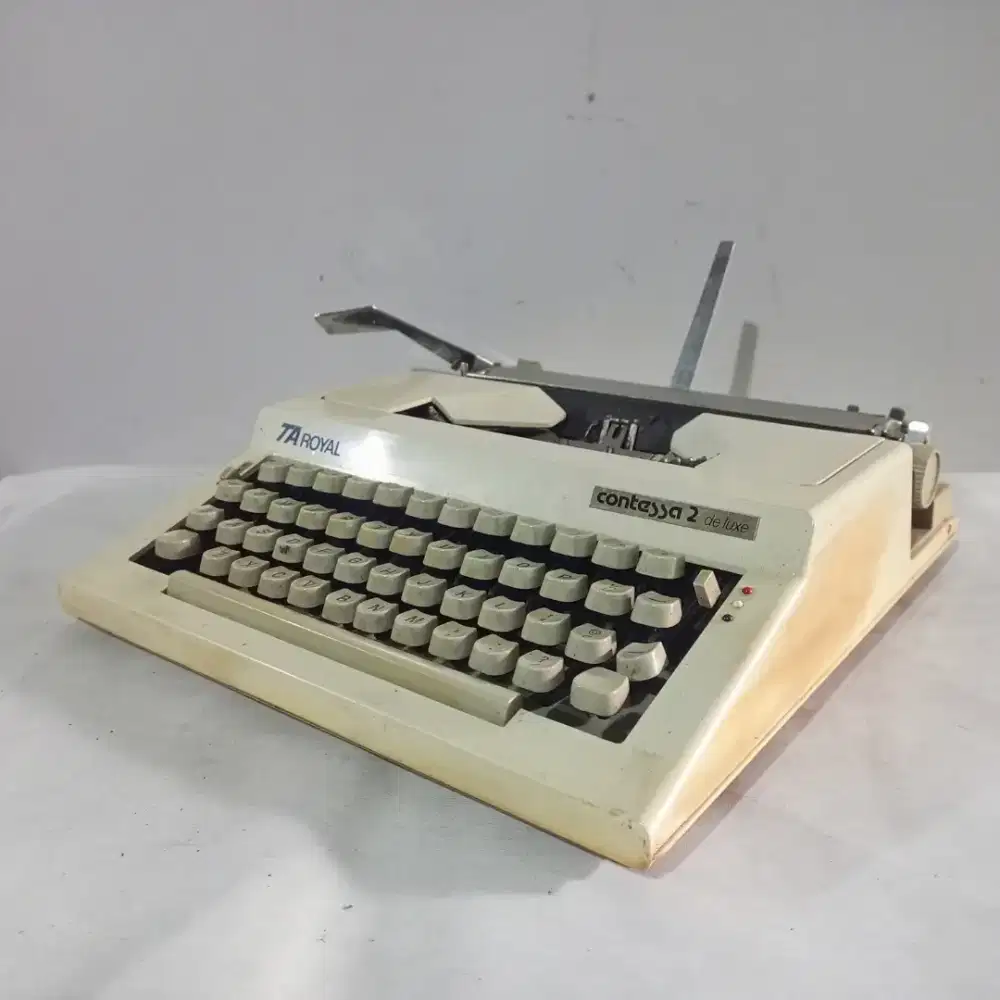 Vintage TA Royal Contessa 2 Deluxe Typewriter • Mesin Ketik/Tik Manual