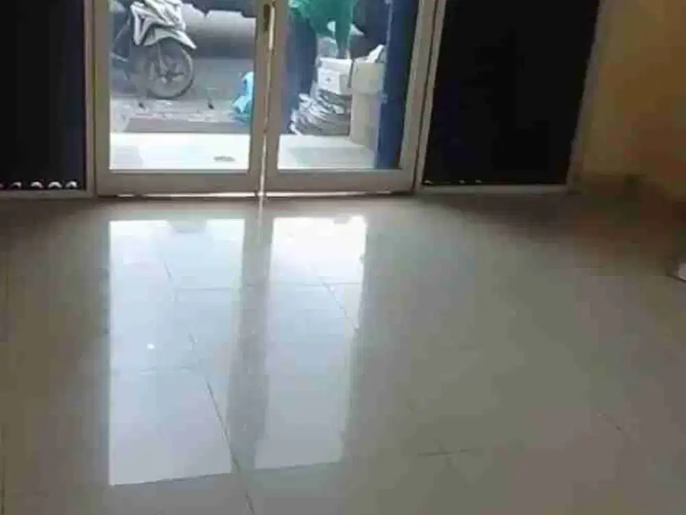 D sewa ruko sedayu squere