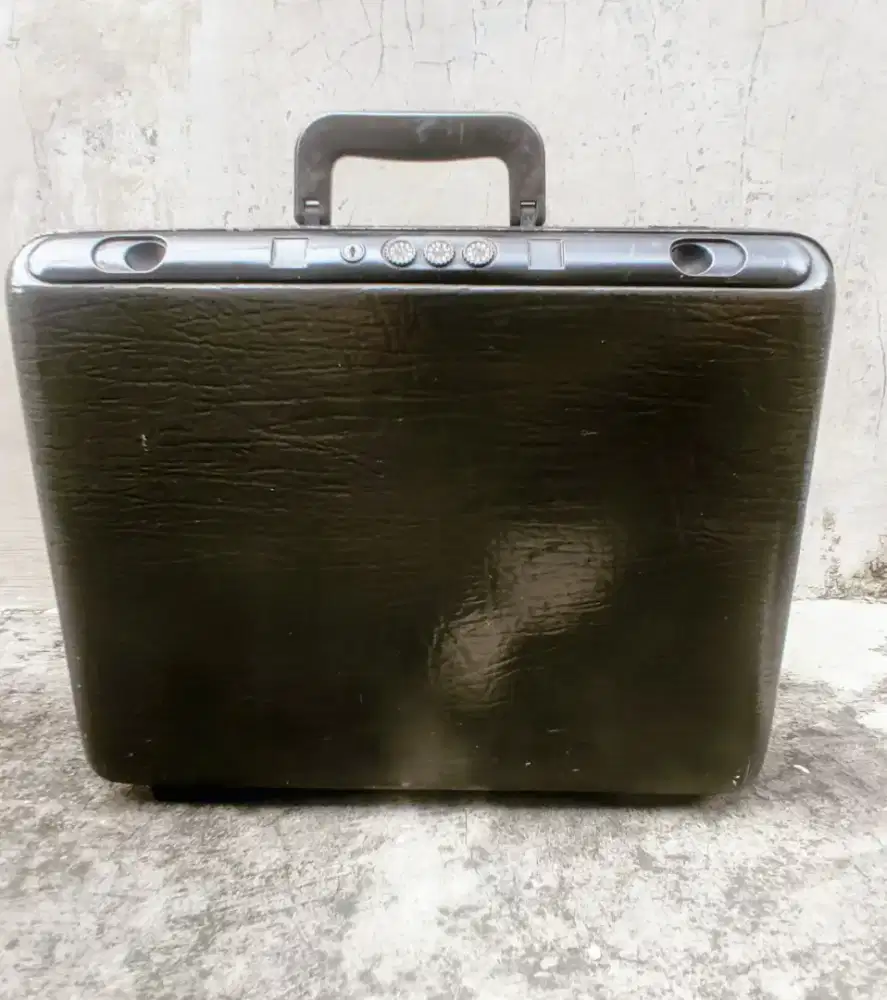 Koper delsey hardcase antik jadul