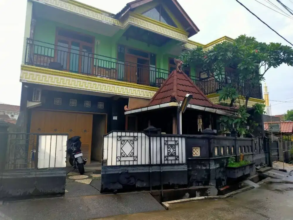 DIJUAL RUMAH MEWAH POSISI HOOK – KAYURINGIN, BEKASI