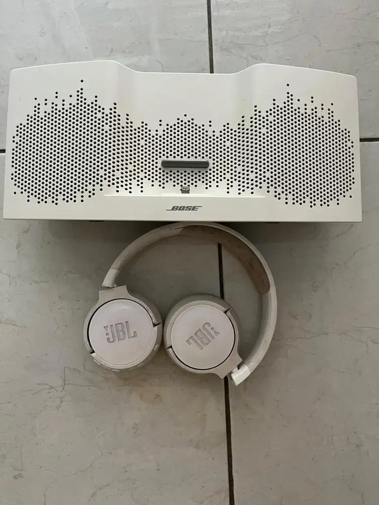 Speaker Bose dan headset JBL