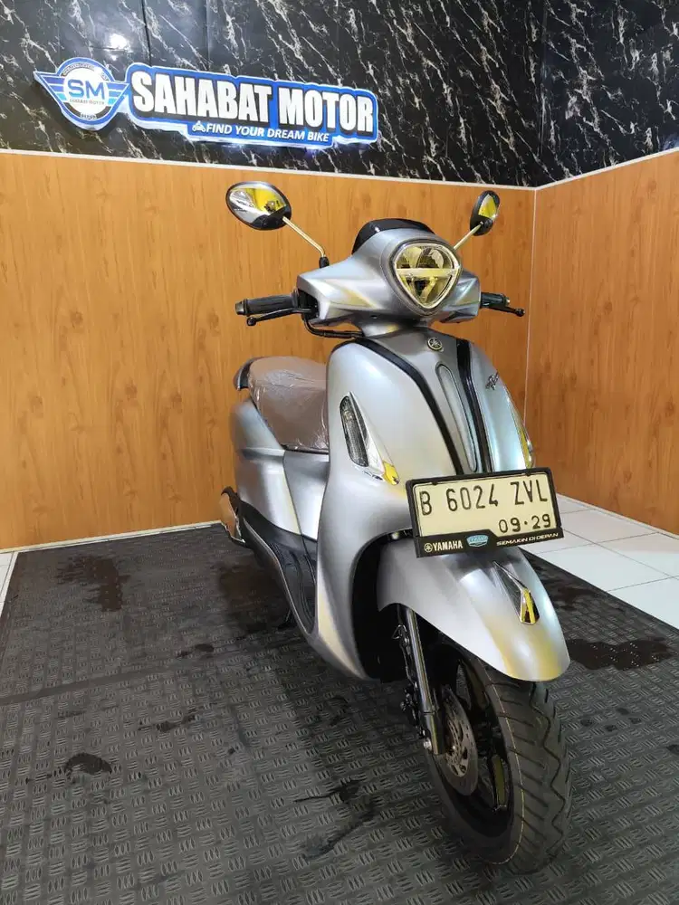 YAMAHA GRAND FILANO TH 2024